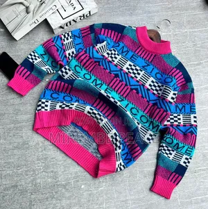 Crew Neck Jacquard Knitted Sweaters