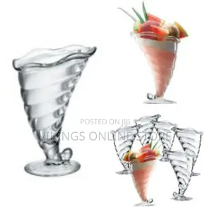 Elegant Swirl Glass Ice Cream Sundae / Dessert Dishes - Set of Six