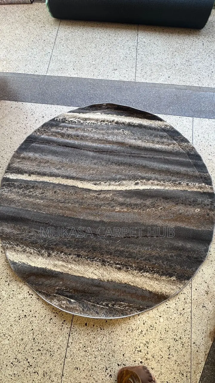 Round Centre Carpets
