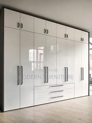 Modern Wardrobe/Closet