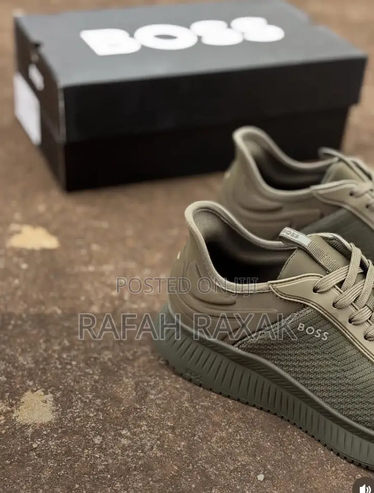 Dark Green Boss Titanium Evo Trainers