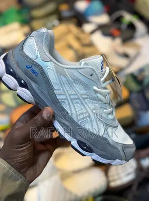 Glacier Gray Ascis Gel-Nyc Running Sneakers