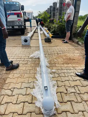 Bigger and Stronger Flag Poles With Pulleys