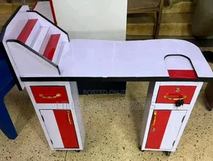 Pedicure Table
