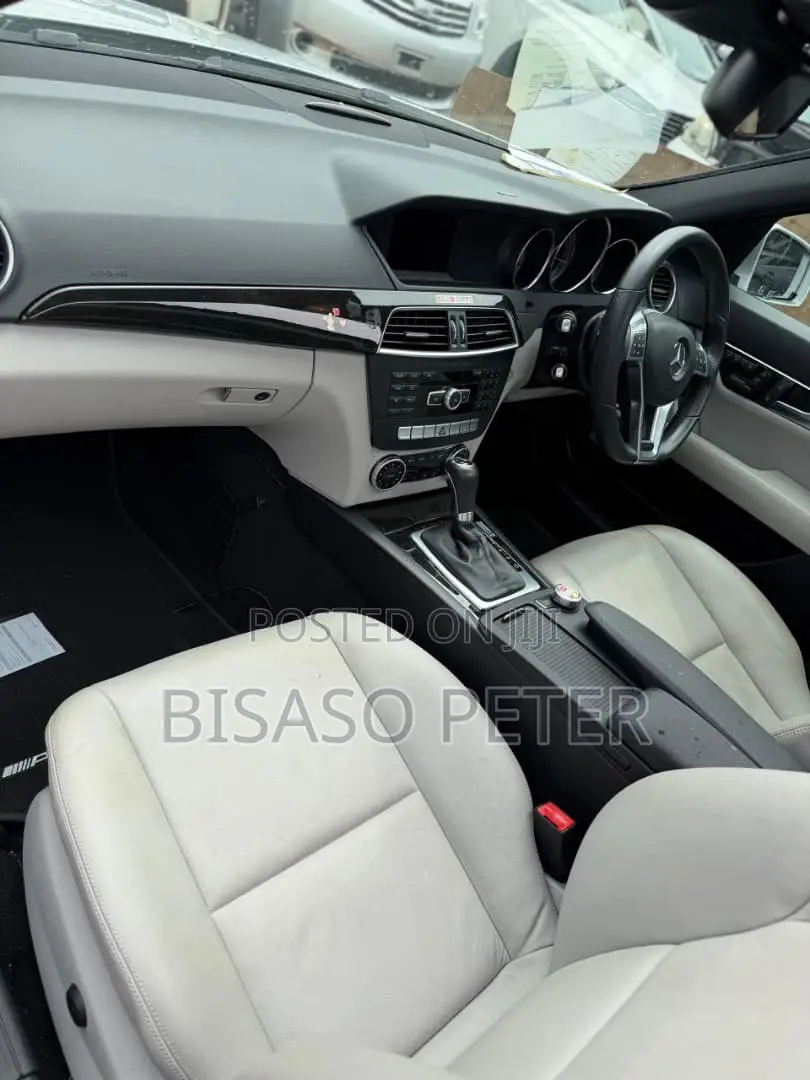 Mercedes-Benz C200 2014 Silver
