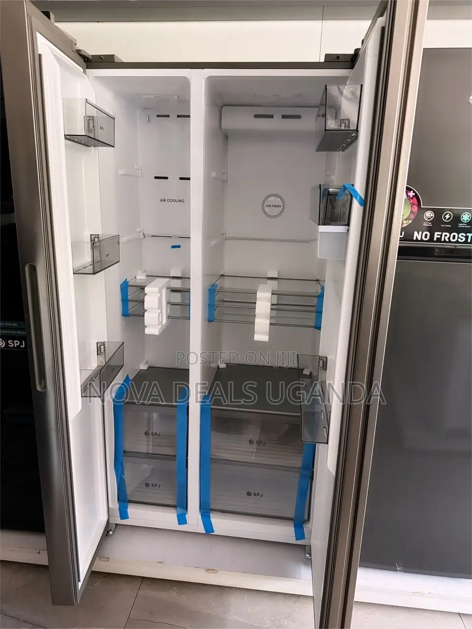 SPJ 729l Side by Side Refrigerator With Water Dispenser