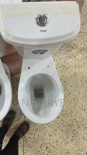 Frencia Toilets Complete Set