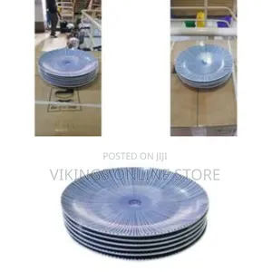 6 Piece Set of Ceramic Dinner Plates - Blue