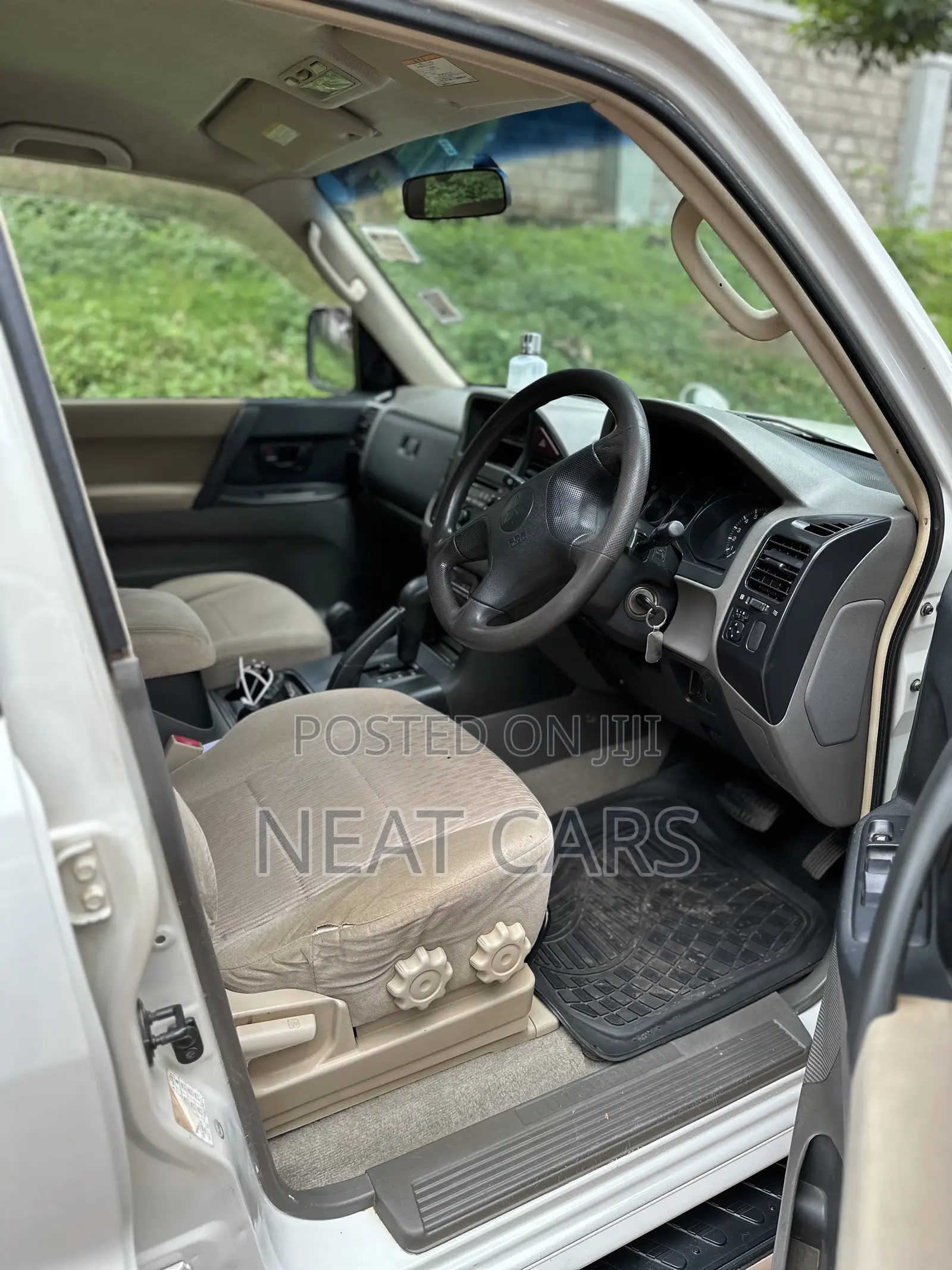 Mitsubishi Pajero 2005 White