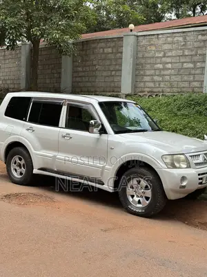 Mitsubishi Pajero 2005 White