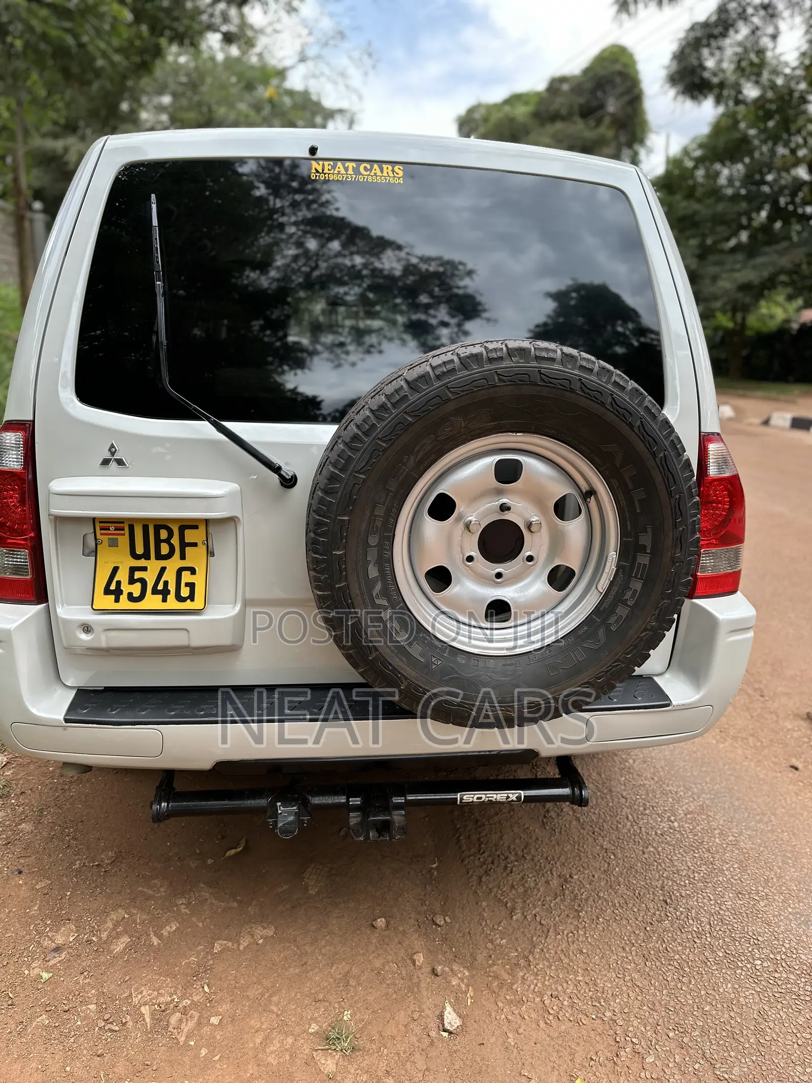 Mitsubishi Pajero 2005 White