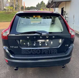 Volvo XC60 2013 Gray