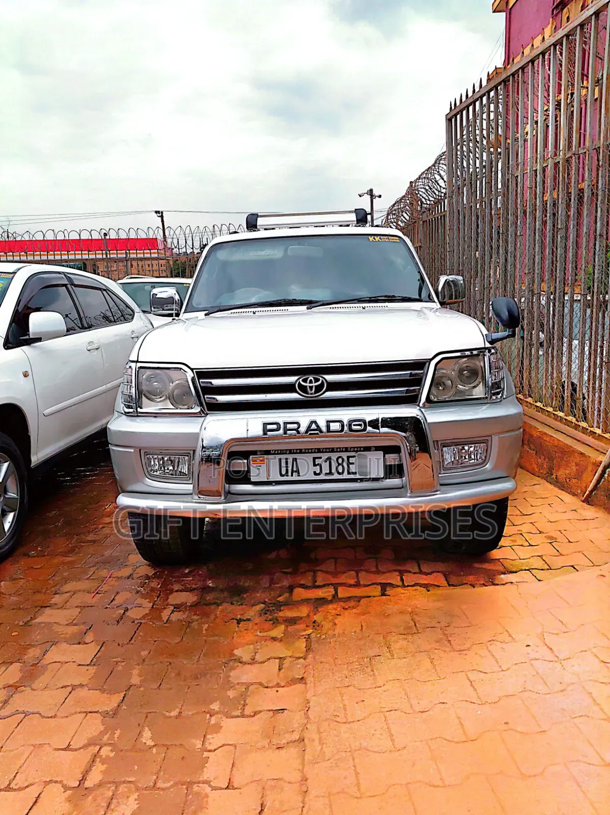 Toyota Land Cruiser Prado 2001 White
