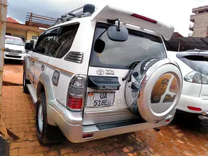 Toyota Land Cruiser Prado 2001 White