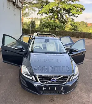 Volvo XC60 2013 Gray