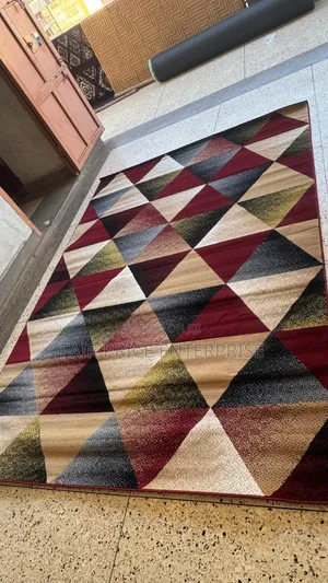 Modern Center Carpet Rug. 120cm by 170cm