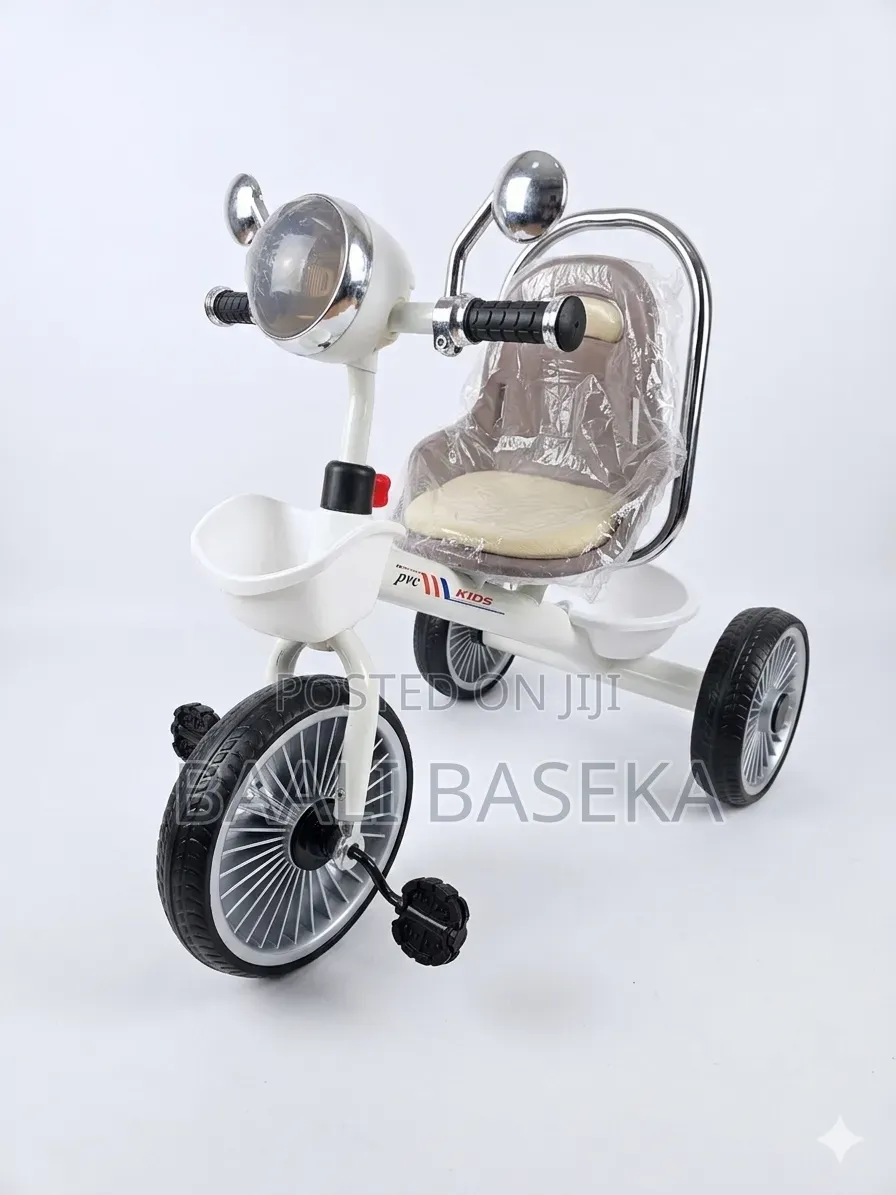 Moving Tricycles