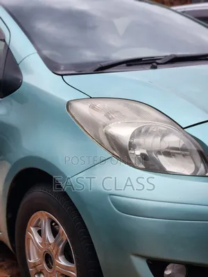 Toyota Vitz 1.3 AWD 5dr 2008 Blue