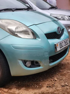 Toyota Vitz 1.3 AWD 5dr 2008 Blue