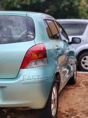 Toyota Vitz 1.3 AWD 5dr 2008 Blue