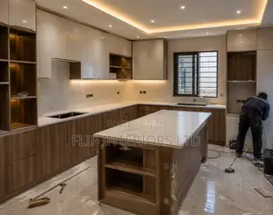 Modern Kitchen Construction Solutions