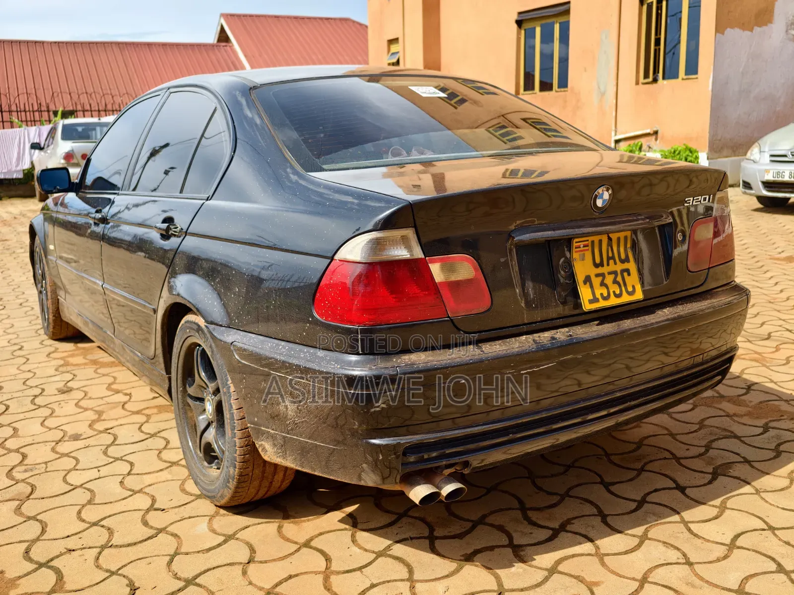 BMW 320i 2004 Black