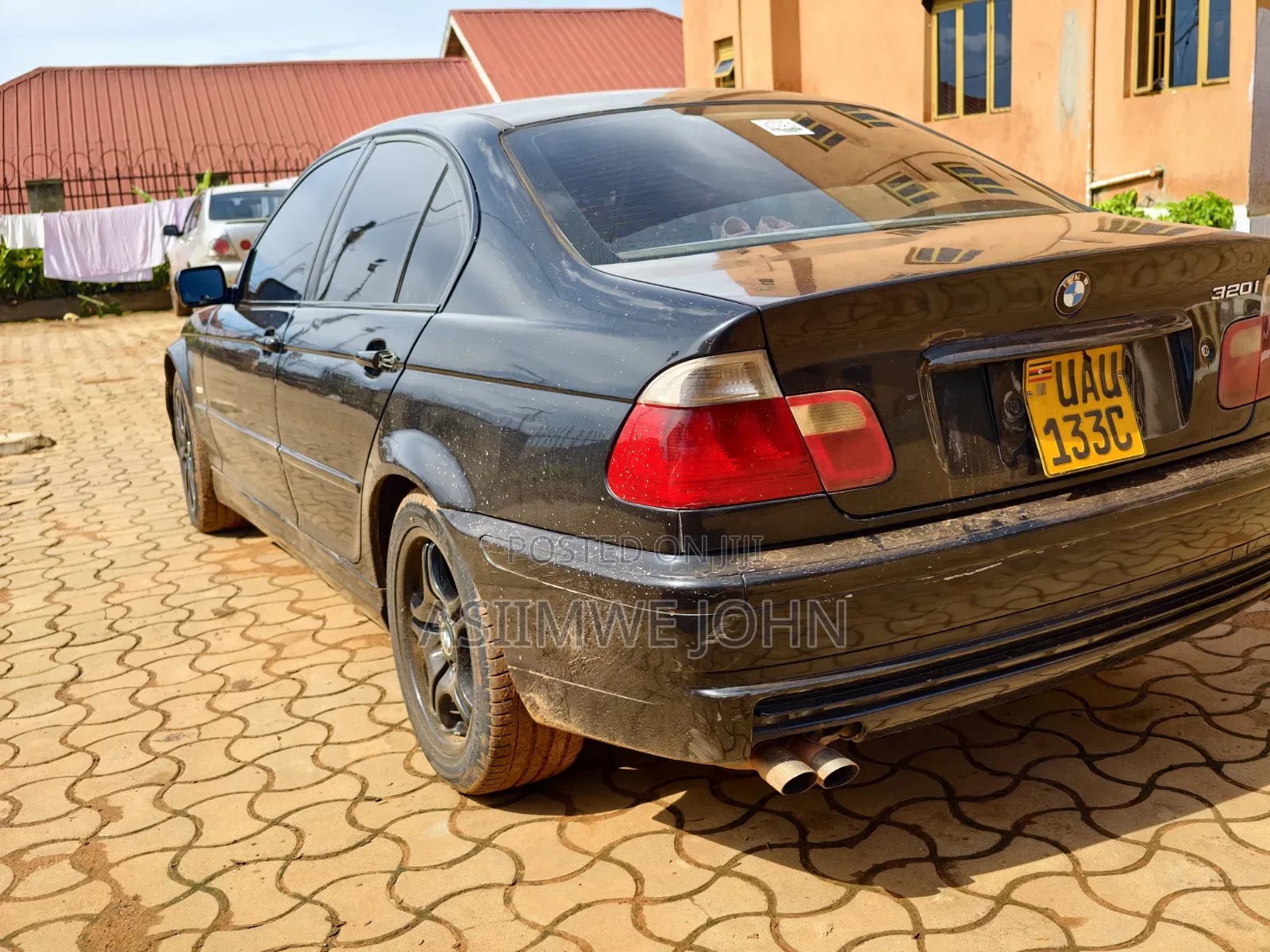 BMW 320i 2004 Black