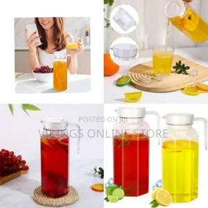Modern Clear Beverage Pitcher With Lid and Handle - Multicolor