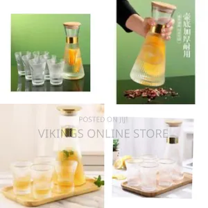 Elegant Fluted Glass Carafe and Tumbler Set With Bamboo Lid (7-Piece)