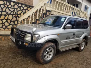 Toyota Land Cruiser Prado 3.0 TD 2000 Silver