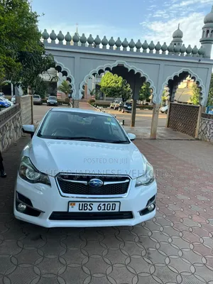 Subaru Impreza 2.0i PZEV 4dr Hatchback AWD (2.0L 4cyl CVT) 2015 White