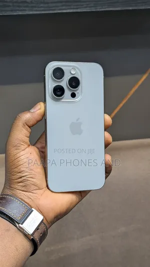 Apple iPhone 15 Pro 128 GB Gold