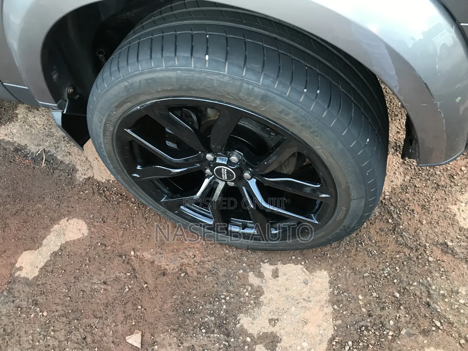 Land Rover Discovery 2013 Gray