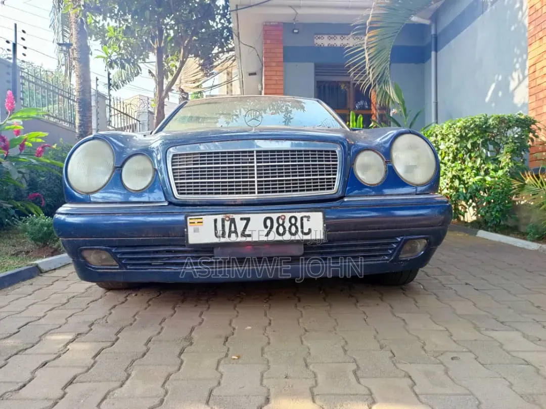Mercedes-Benz E240 2002 Blue