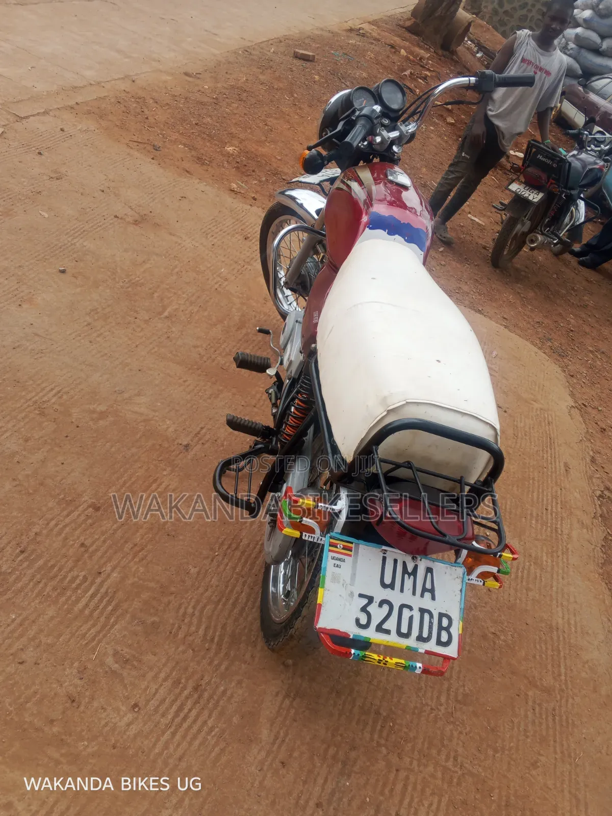 Bajaj Boxer 100 2024 Red