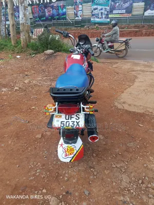 Bajaj Boxer 125 2023 Red