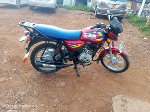 Bajaj Boxer 125 2023 Red