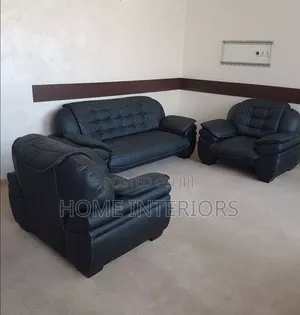 Leather Sofa Set in Black