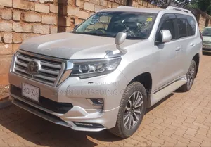 Toyota Land Cruiser Prado 2.8 2020 Silver