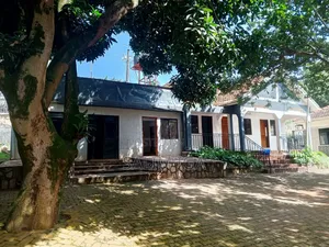 4bdrm Bungalow in Kololo Property, Central Division for rent