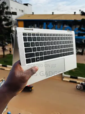 Laptop HP EliteBook x360 1030 G8 16GB Intel Core i5 SSD 512GB