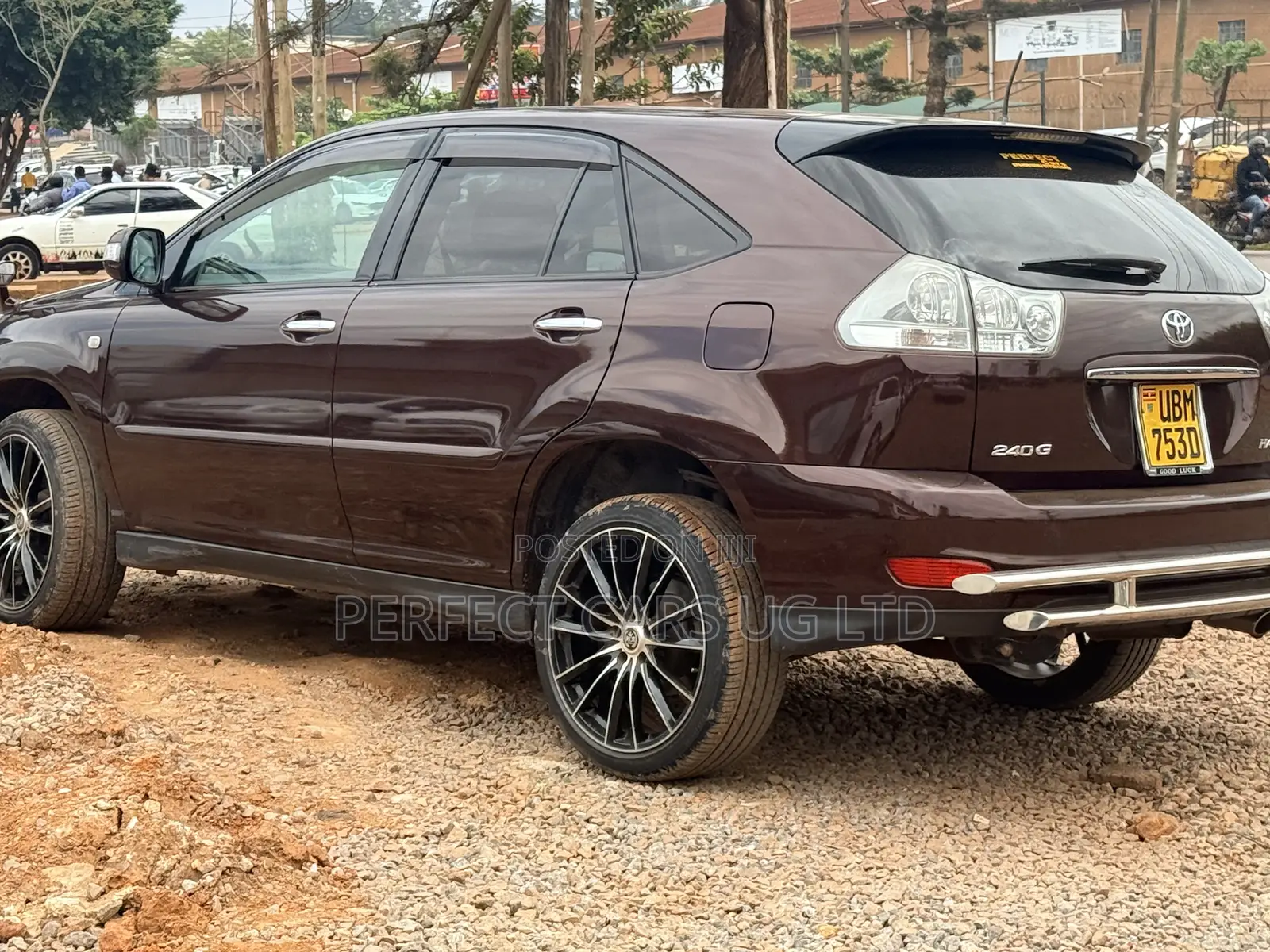 Toyota Harrier 2.4 2009 Maroon
