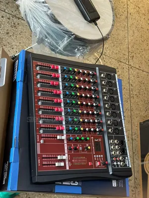 Yamaha Mixer 8channels Plaine