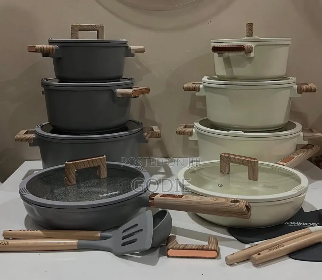 Donnor Granite Cookware Set With Wood-Effect Handles.