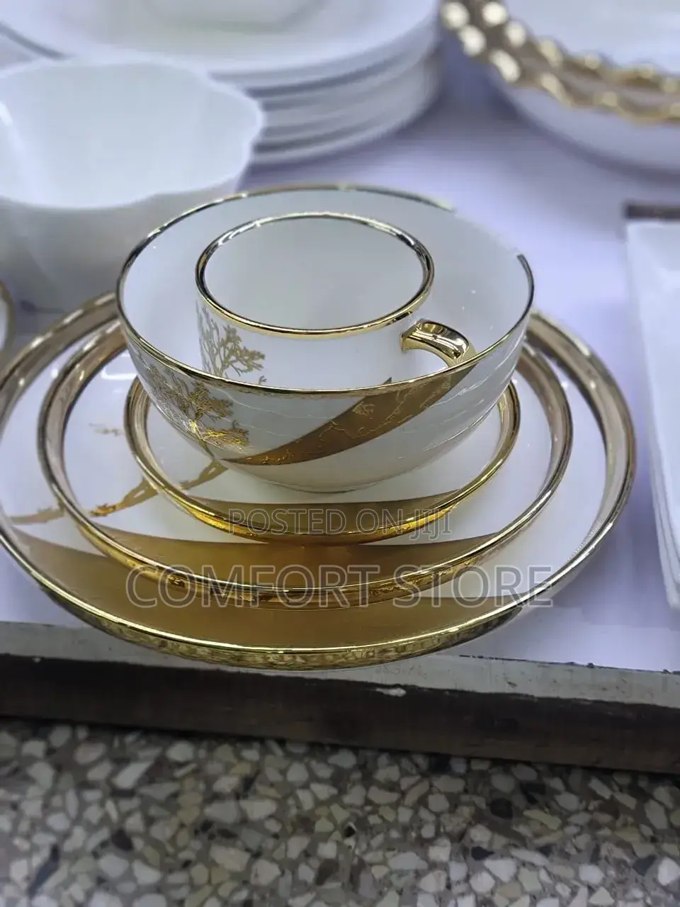 5 Piece Set Ceramic White and Gold Serving Set