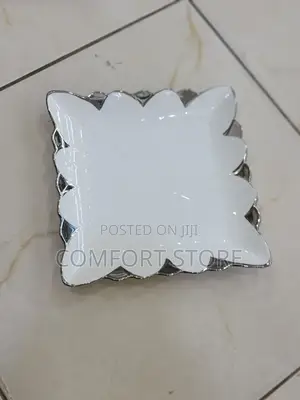 Serving Dinner Plates in Flower