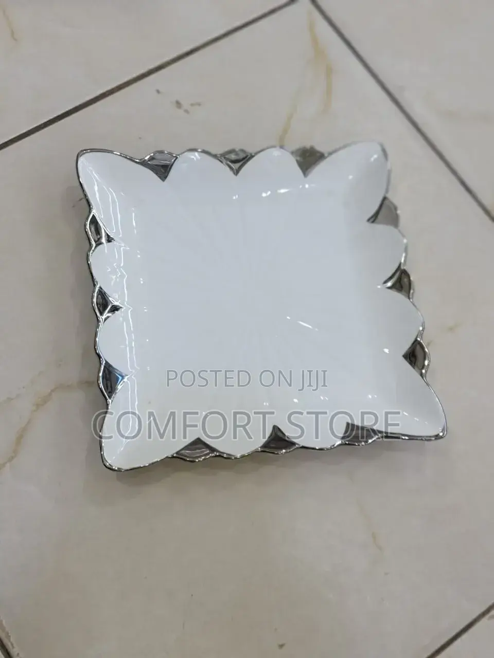 Serving Dinner Plates in Flower