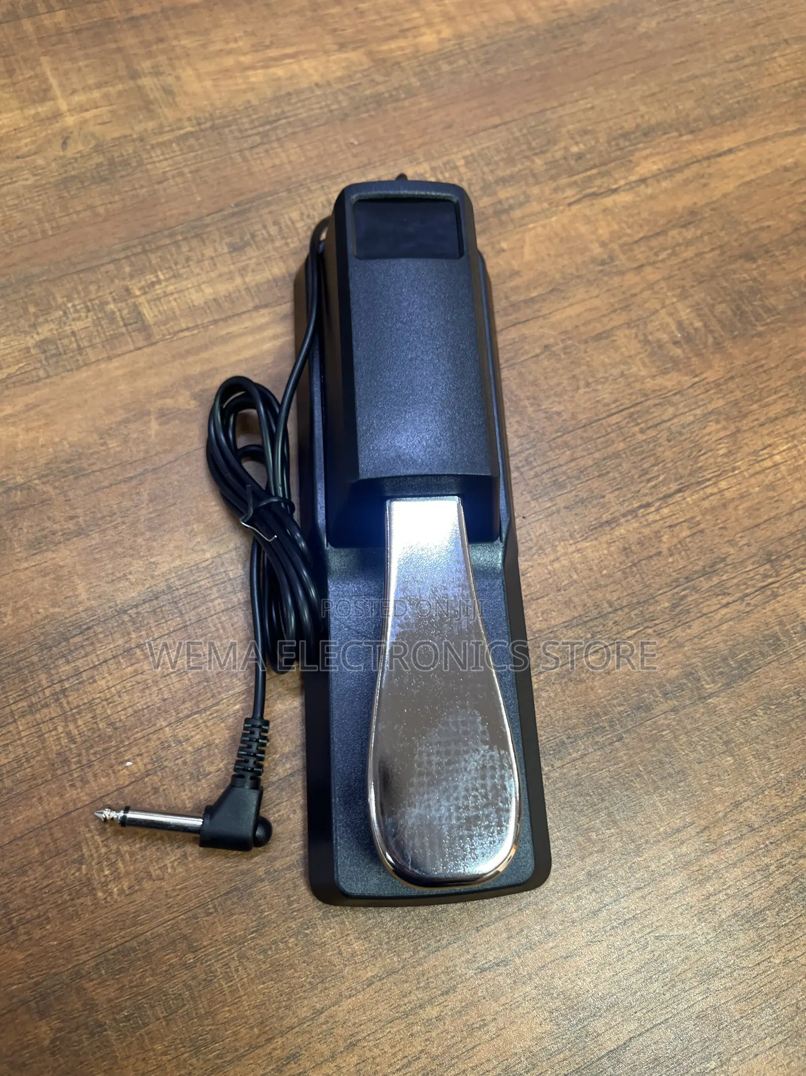 Sustain Pedal L