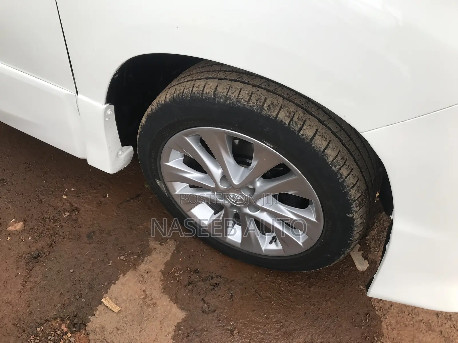 Toyota Alphard 2009 White