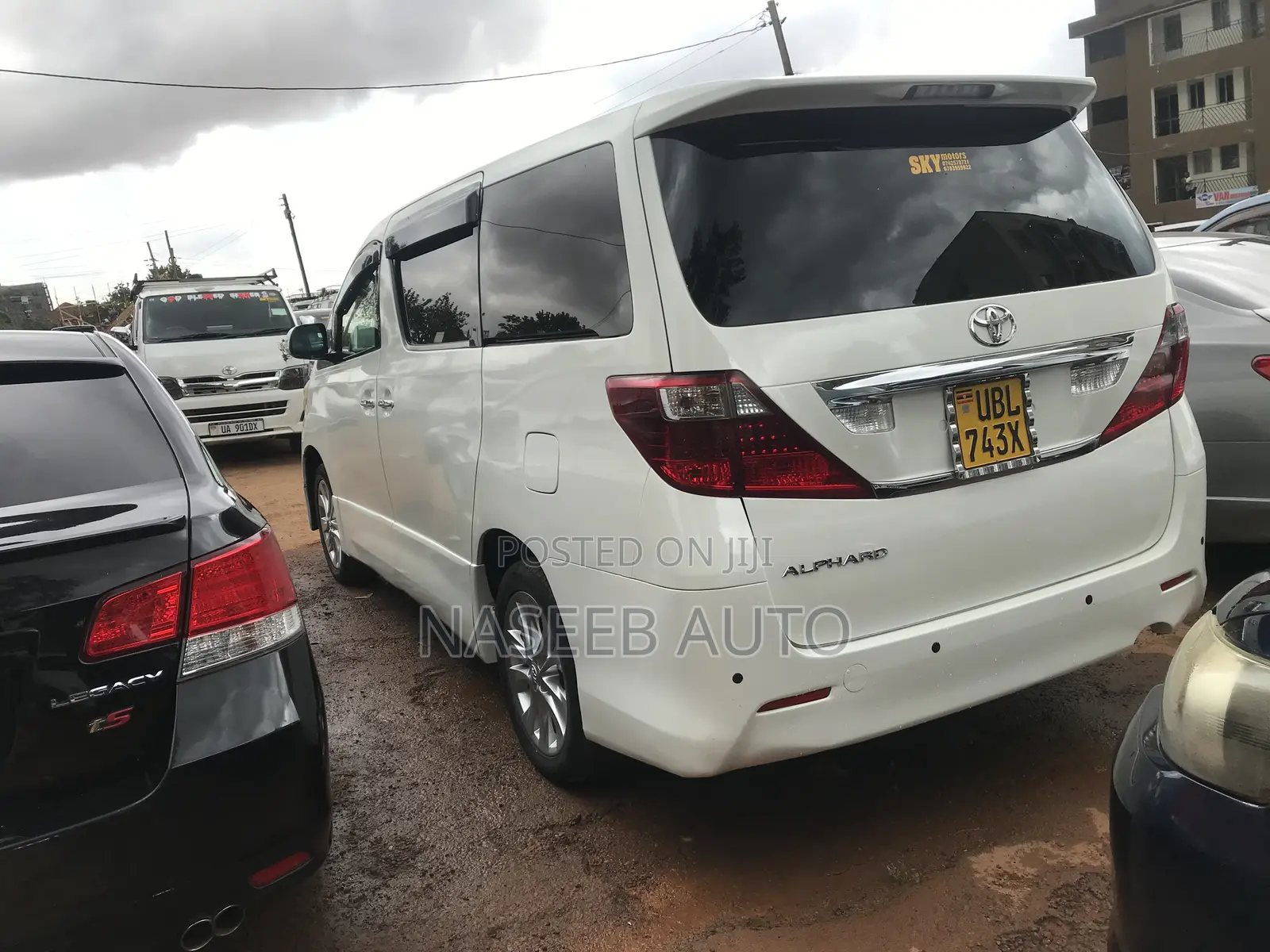 Toyota Alphard 2009 White
